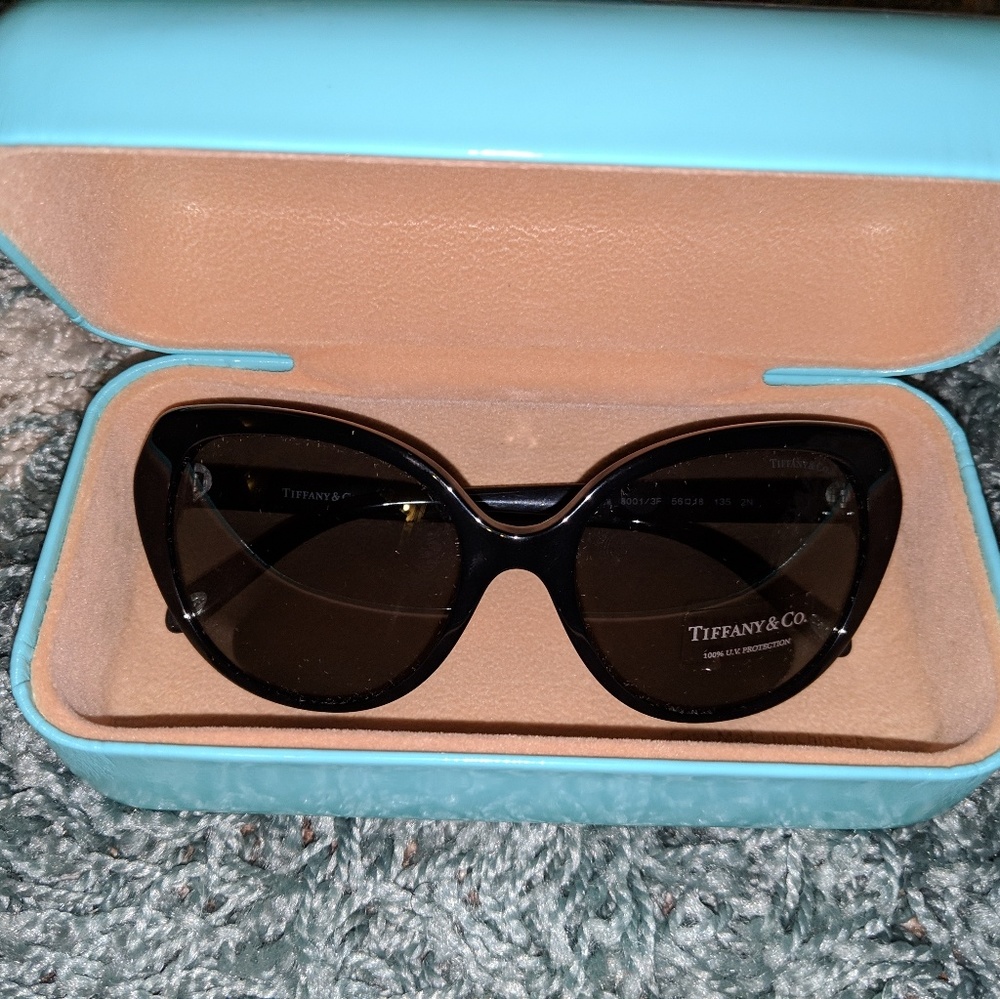 NWT Tiffany cat eye sunglasses